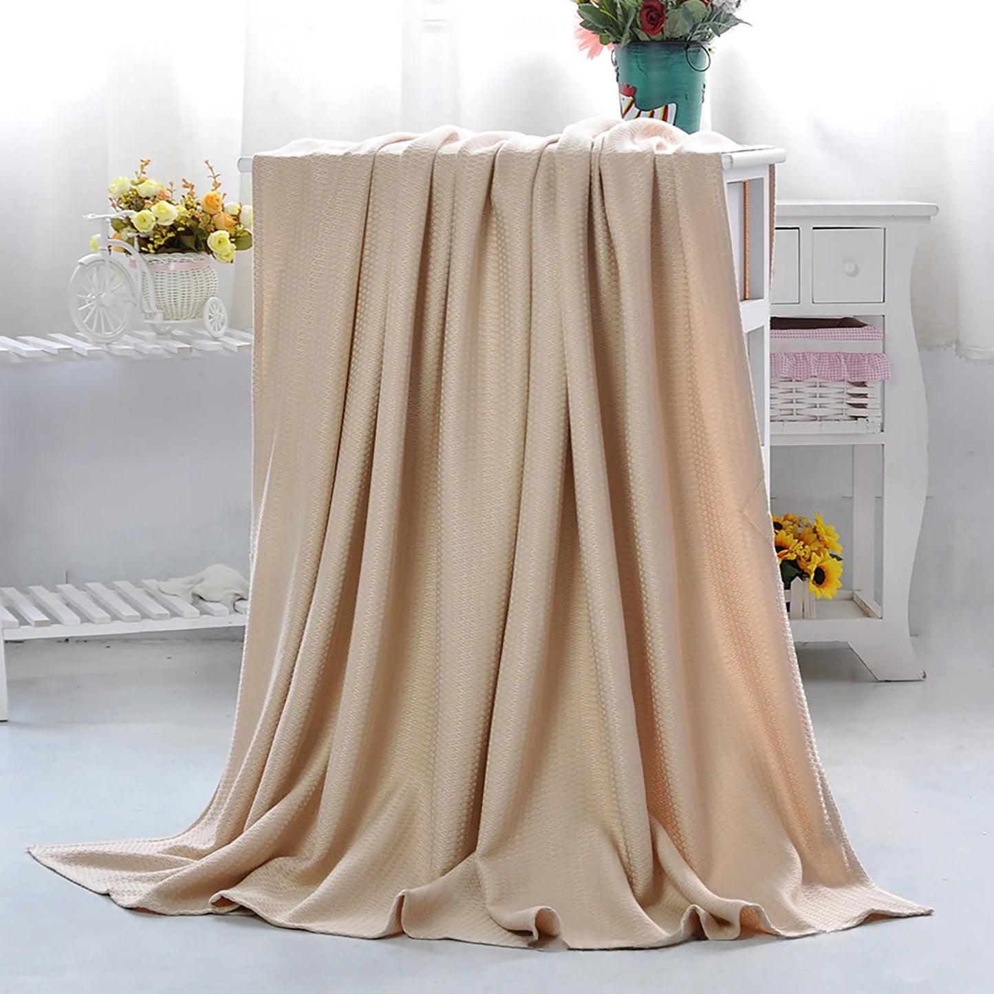 Bamboo Cooling Blanket – Ultra Light & Breathable