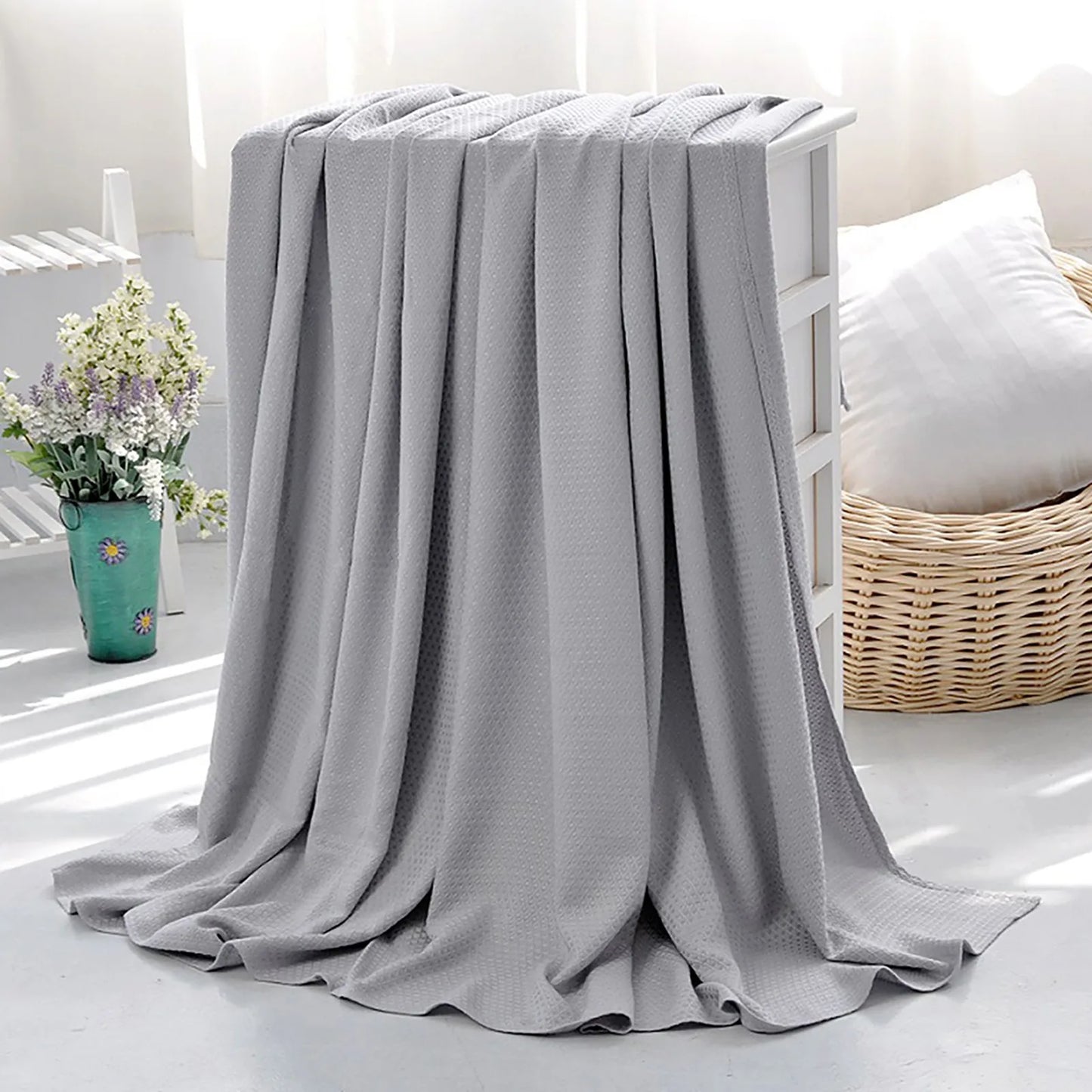 Bamboo Cooling Blanket – Ultra Light & Breathable